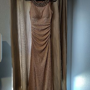 R&M Richards Woman Dress Size 10. It fits a size 8.